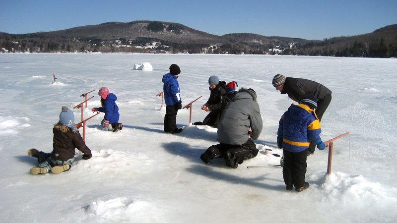 Ice fishing game in Germany